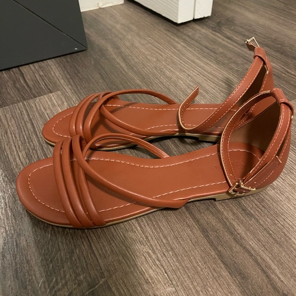 Mr. Cat Brown Leather Sandals- Made in Brazil Size 36 - Picture 7 of 7